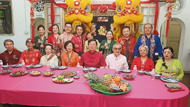 Photo of 槟华人公会元宵游行 峇峇娘惹穿梭市区