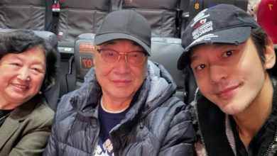 Photo of 黄晓明陪父母看《哪吒2》  未见女友分手甚嚣尘上