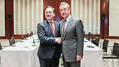Photo of 王毅会见西班牙外长 愿推动中西关系发展