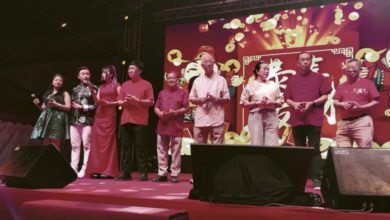 Photo of 北海斗母宫新春团拜 歌手献唱吸引数千观众