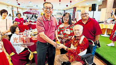 Photo of 【骆氏宗亲新春团拜】骆经宗：佳节传承文化 新春团聚珍惜家族情谊