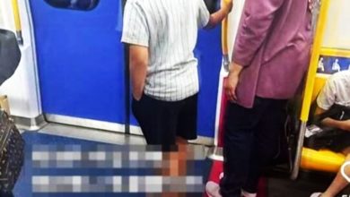 Photo of 懂事小男孩 搭捷运坚拒靠栏杆  “那里是女性专属车厢”