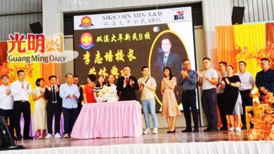 Photo of 汤小康惊喜亮相新民B校 欢送李志培校长