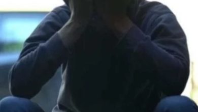 Photo of 跟女友做了一件事 孝子被赶出家门
