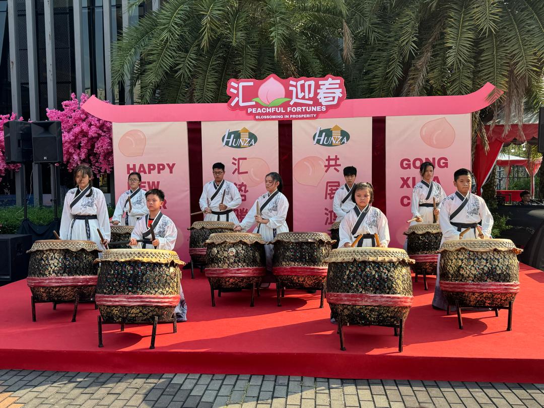 精彩的战鼓表演,气势磅礡。