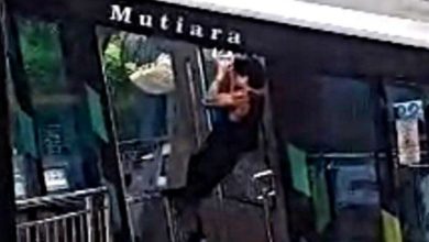 Photo of 男子搭升旗山缆车 只为练六块腹肌?