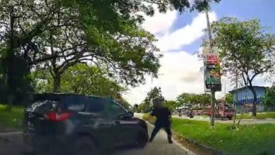 Photo of 拖车疑恶意挡路 挑衅休旅车反被撞飞