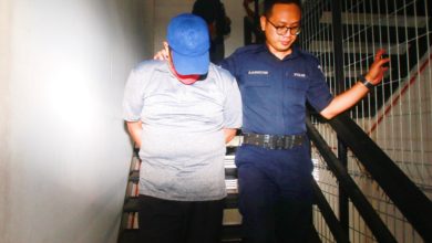 Photo of 移民局官员索贿被控两罪 皆不认罪 下月过堂