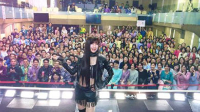 Photo of 办2场国语新歌试听会 钟洁希吸700华巫印粉