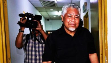 Photo of 华男进食被穆掌掴〡控蓄意伤人不认罪 大叔保外候审