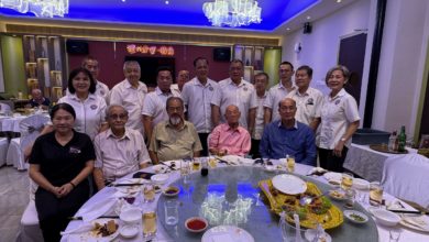 Photo of 威中小贩商业公会新春团拜 黄国贺: 感谢沈志强拨款1万予该会