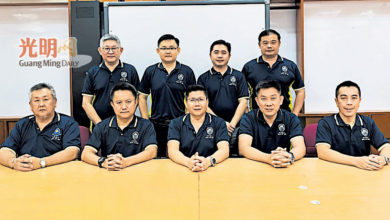 Photo of 家协:让日新中学专注教学 校长人事风波应停止