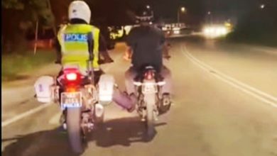 Photo of 摩多行驶中故障 暖警出脚相助