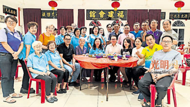 Photo of 威省福建会馆妇女组 成员携家眷妇女节聚餐