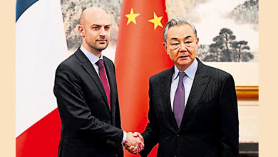 Photo of 法外长访华晤王毅