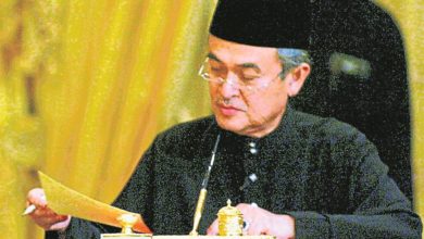 Photo of 哀送伯拉 王室官民出席国葬