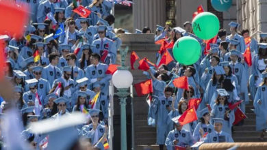 Photo of 4中国留学生起诉特朗普政府  不满以“国安”理由撤销学签