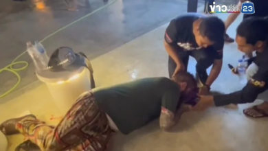 Photo of 2男泼水节不愿湿身 1举斧头砍人1当街被揍