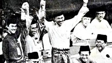 Photo of 敦阿都拉逝世〡官职被撤 续效忠党 伯拉二起二落 沉稳攀高峰