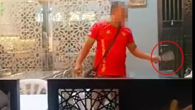 Photo of “不吃我的食物?”男子持刀发狂