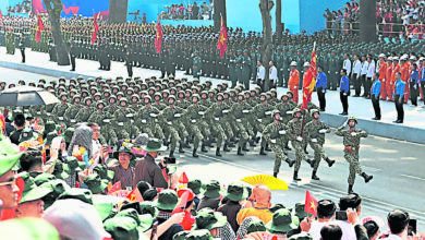 Photo of 纪念越战终结50周年 越南大阅兵中首度参与