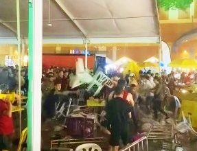 Photo of 塑胶椅满场飞 泼水节庆典变“抛椅节”