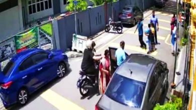 Photo of 兴都庙前抢老妇金项链 警追查2攫夺匪下落