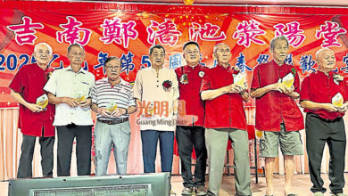 Photo of 【吉南郑潘池荥阳堂联欢会】郑连旺吁宗亲铭记祖训 弘扬孝道传承文化