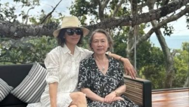 Photo of 刘嘉玲梁朝伟赴泰旅游 80岁刘母被赞冻龄有气质