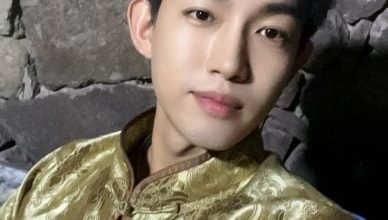 Photo of 拒绝被潜规则 29岁男星退圈摆地摊