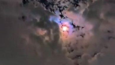 Photo of UFO还是孙悟空? 加拿大夜空现七色彩雲