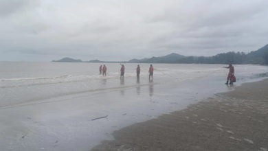 Photo of 3男海边戏水遇急流 1获救1死1失踪