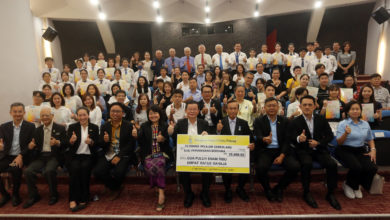 Photo of 曹观友为5所独中捎喜讯 制度化拨款40万加码10万