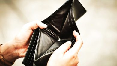 Photo of 月薪不到3千 爸妈收入上万 他好纠结：我该给家用吗