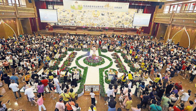 Photo of 佛光山新马寺庆卫塞节 挤满浴佛祈福人潮