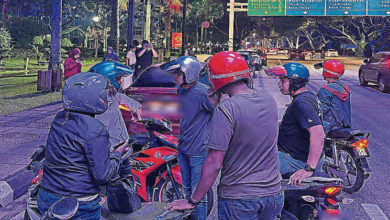 Photo of 新山警方打击飙车族 充公10摩多开40罚单