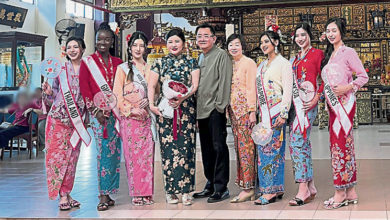 Photo of 娘惹餐馆负责人520结婚 多国旅游小姐到贺
