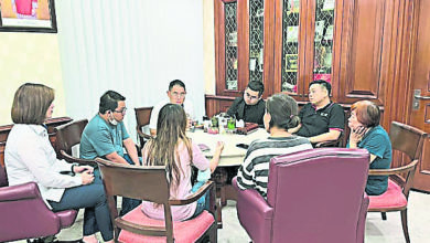 Photo of 【男童留校车被闷死】与家属会面听到流泪 林添顺安排律师援助
