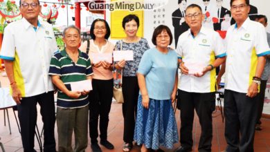 Photo of 吉永大会馆关怀乡亲教育 提高苏永兴教育奖励金