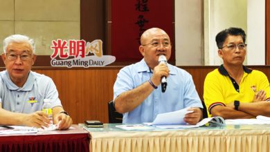 Photo of 【吉华H校董事会召开贊助人大会】黄吉和蝉联董事长
