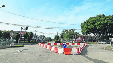 Photo of 榴梿洞葛市镇十字路口 试验禁右转14天