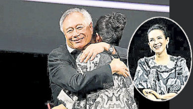Photo of 《卧虎藏龙》上映25周年 导演李安世纪拥抱章子怡
