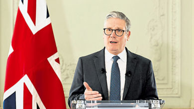 Photo of 英相公布收紧移民措施 要求较高英语水平