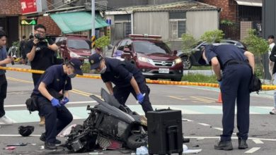 Photo of 台私家车爆冲撞路人 3人送院不治 12伤