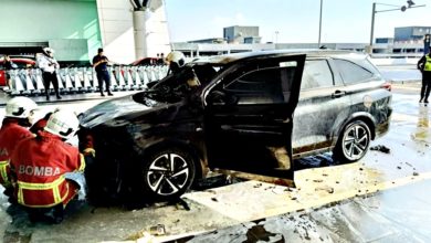 Photo of KLIA2离境大厅门外火烧车 英勇民众迅速助灭火