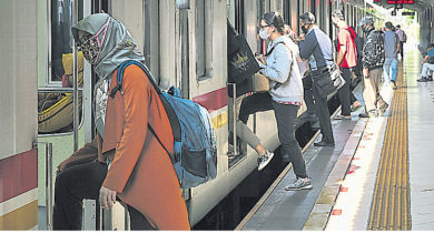 Photo of 印尼政府考虑规定 申请援助男性或须绝育