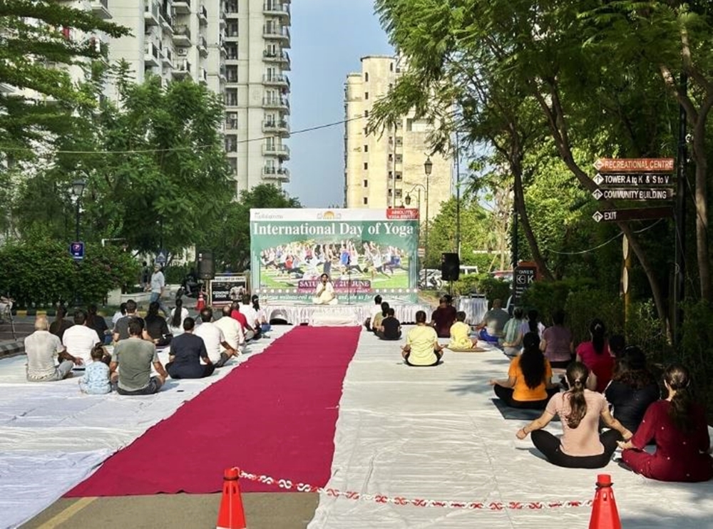 今年的国际瑜伽日主题是“为整个地球、为所有人健康做瑜伽”