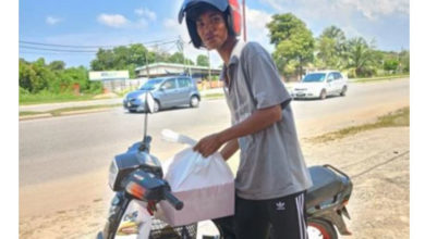 Photo of 孝心男为让母亲生日开心 刚出粮就买最贵蛋糕庆生
