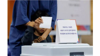 Photo of 韩国总统大选传乱象 民众领票栏竟有他人签名