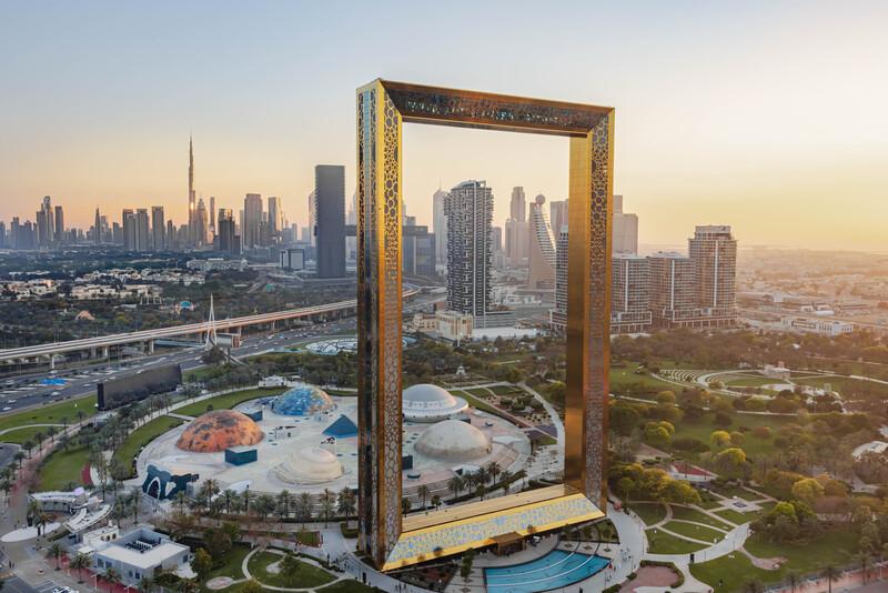 迪拜相框（Dubai Frame），是迪拜近年来非常受欢迎的打卡景点之一。